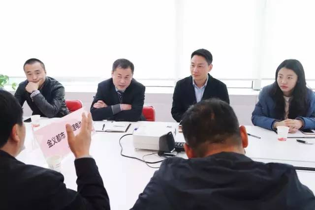 上海東方龍商務(wù)公司成功舉行新能源鋰電池投資選址項目的政府對接會