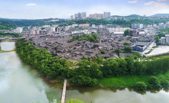 全力助推四川巴中恩陽區(qū)委托招商引資，合力打造產(chǎn)業(yè)新城