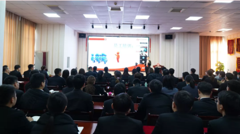 東方龍商務(wù)集團(tuán)開展年終系列培訓(xùn)，為實(shí)現(xiàn)2021年目標(biāo)鍛造專業(yè)招商團(tuán)隊(duì)