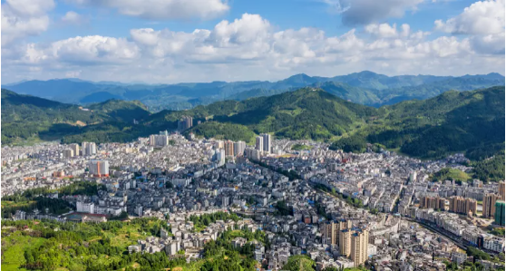 集團(tuán)全力助推福建省周寧縣委托招商引資，打造宜居宜業(yè)宜游的“云端之城”