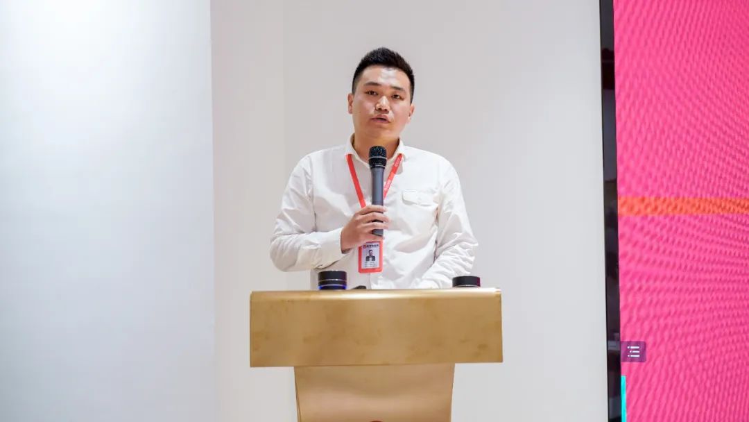 燃情征戰(zhàn)，決勝?zèng)Q戰(zhàn)下半年！東方龍商務(wù)集團(tuán)成功舉行6-7月份月度總結(jié)會(huì)