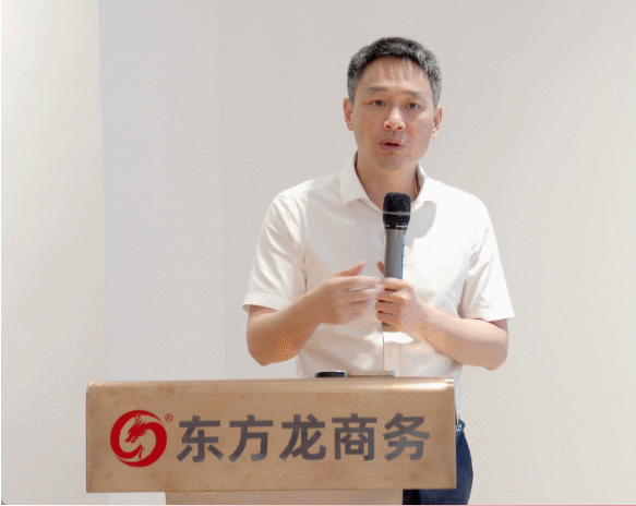 強(qiáng)招商，推項(xiàng)目，穩(wěn)投資，促發(fā)展！9月上旬，集團(tuán)成功通過30個(gè)優(yōu)質(zhì)投資選址項(xiàng)目