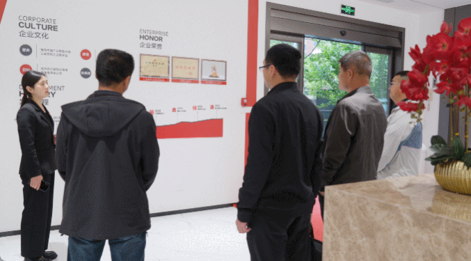 4月，集團(tuán)共接待了113家政府園區(qū)，其中最高單日來訪量達(dá)17家