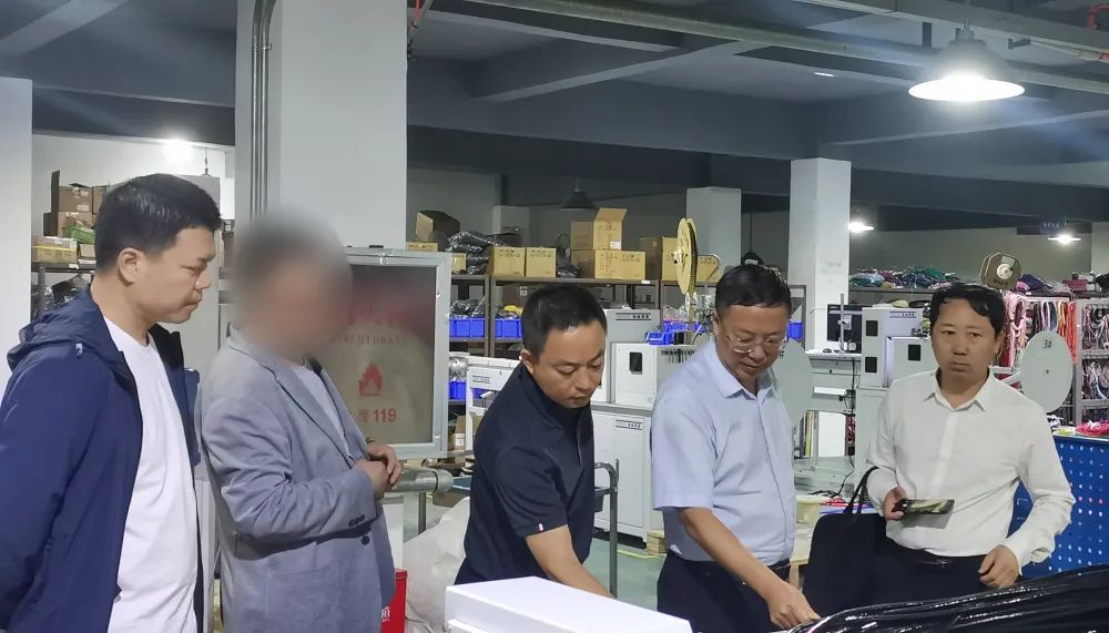 加緊推進時效，鞏固合作成果，增進落地可能！四川某地方政府實地考察機械設(shè)備零部件擴建投資選址項目企業(yè)
