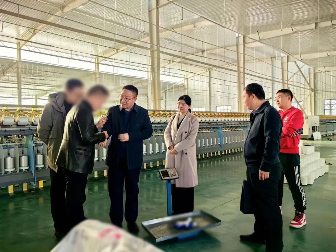 地方紡紗行業(yè)龍頭企業(yè)，產(chǎn)品遠銷柬埔寨、孟加拉等20多個國家和地區(qū)！新疆某地方政府實地考察品牌高端紡織材料生產(chǎn)擴建投資選址項目