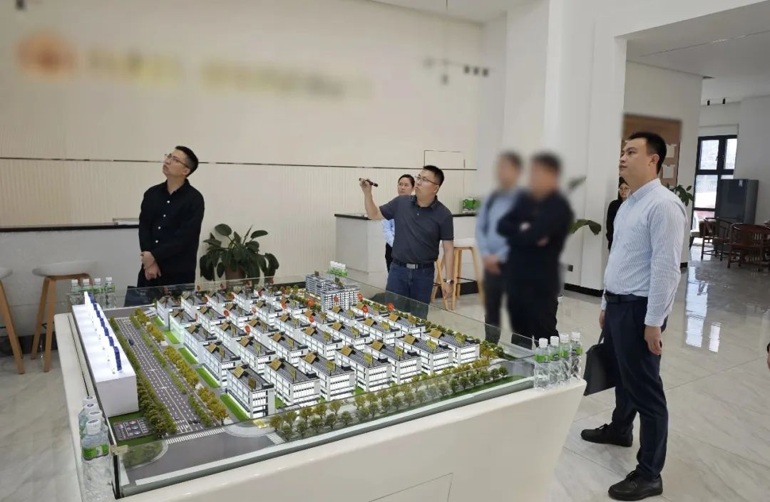 小米、華為等頭部企業(yè)合作商！高品質(zhì)電子核心器件生產(chǎn)擴(kuò)建投資選址項(xiàng)目方反向考察廣東某地方政府